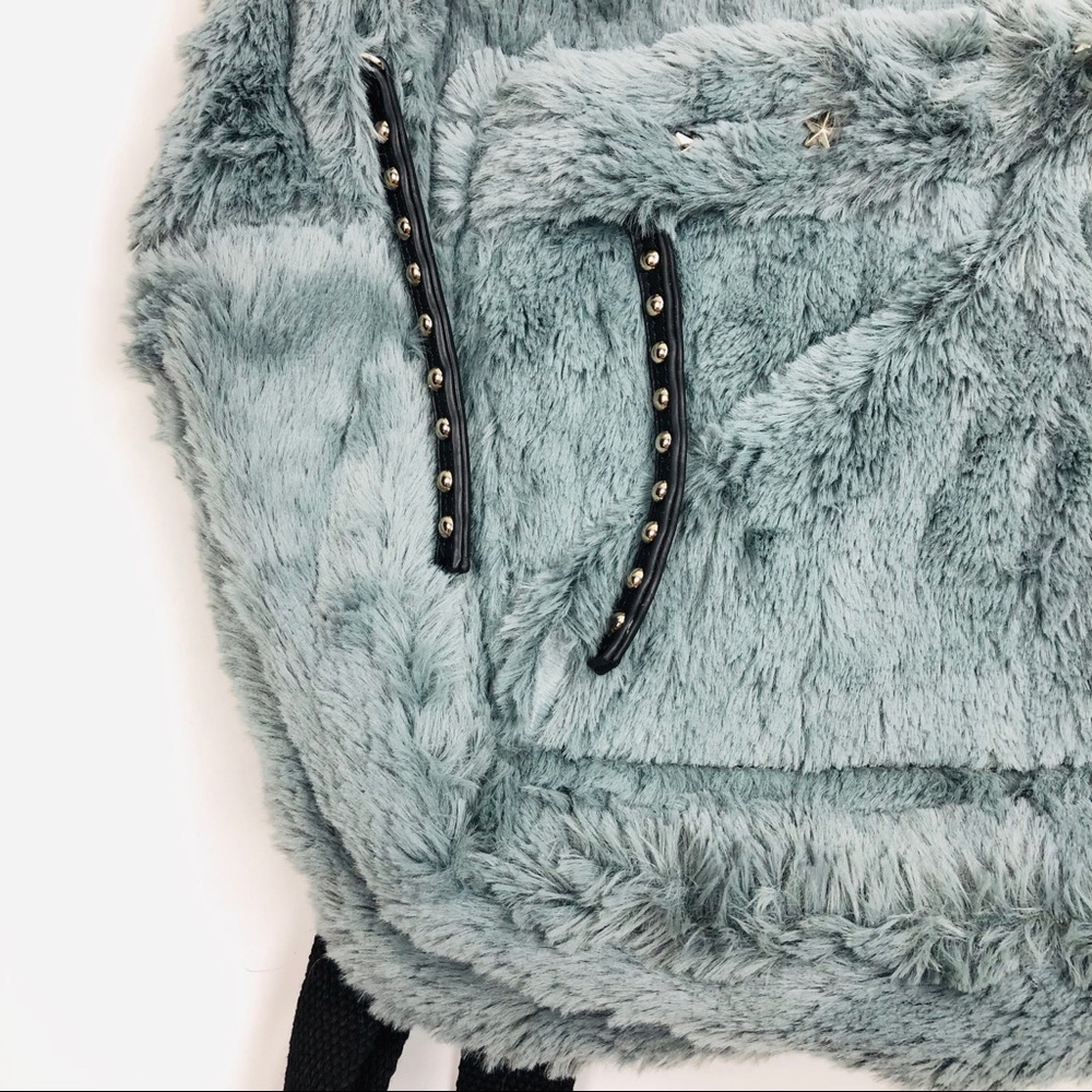 💥LAST ONE💥Mikaela Grey Fur Mini Backpack - Picture 4 of 7